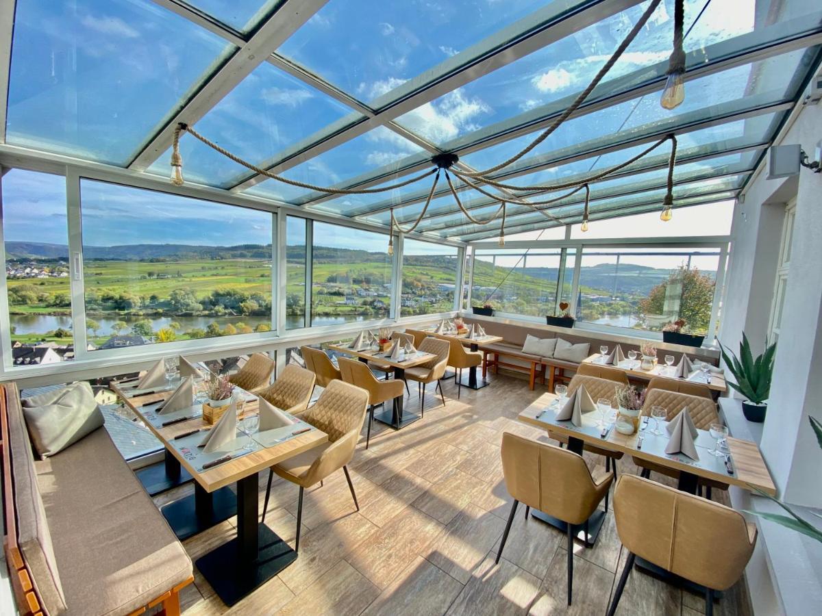 Hotel Restaurant Wuerzig In Ürzig エクステリア 写真