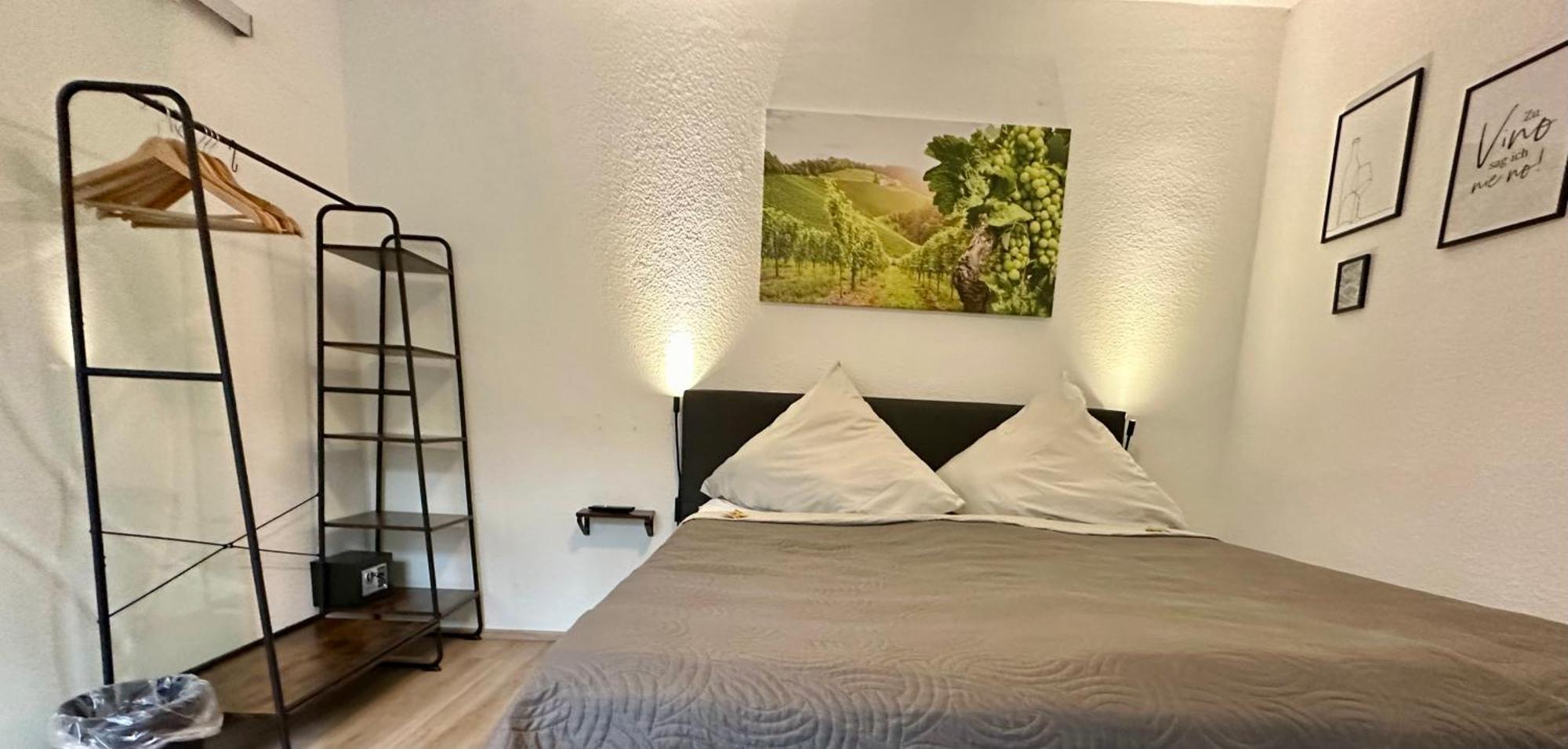 Hotel Restaurant Wuerzig In Ürzig エクステリア 写真