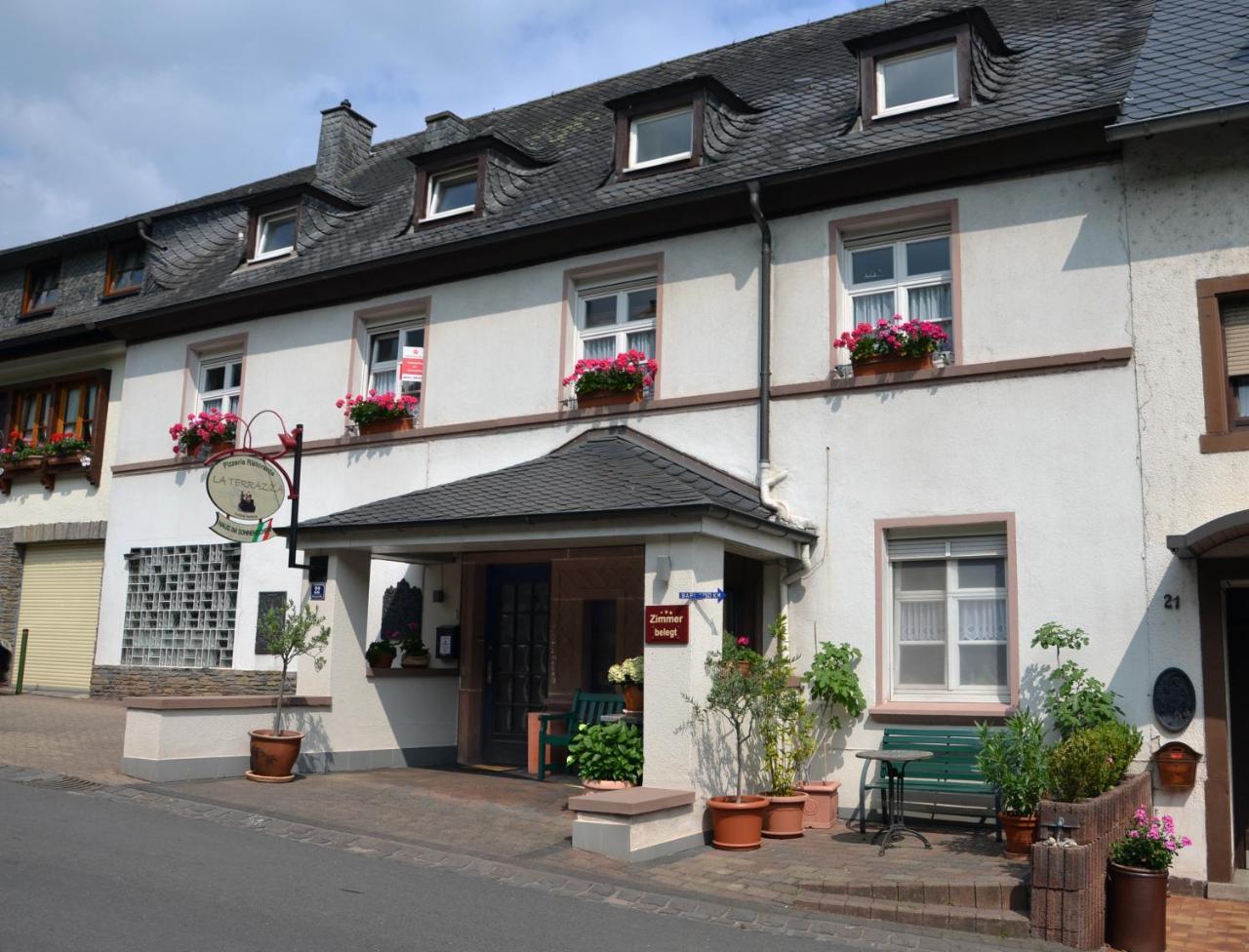 Hotel Restaurant Wuerzig In Ürzig エクステリア 写真